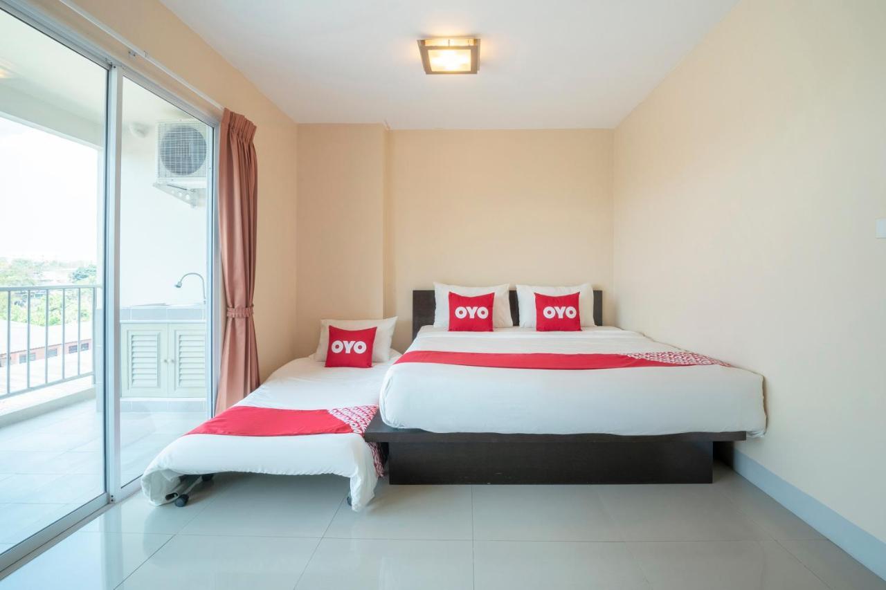Oyo 829 Royal Thai Residence Pantai Jomtien Bagian luar foto