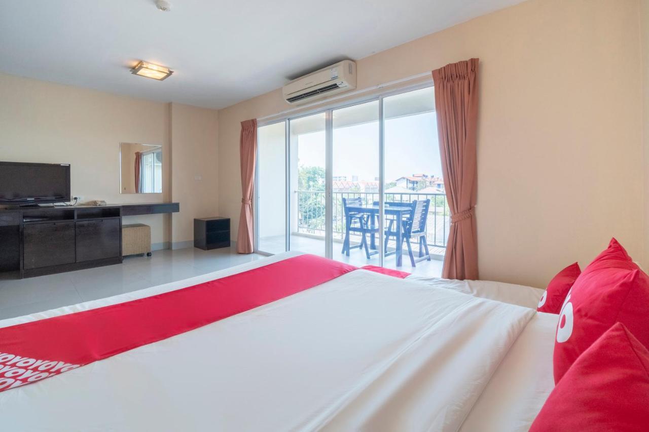 Oyo 829 Royal Thai Residence Pantai Jomtien Bagian luar foto