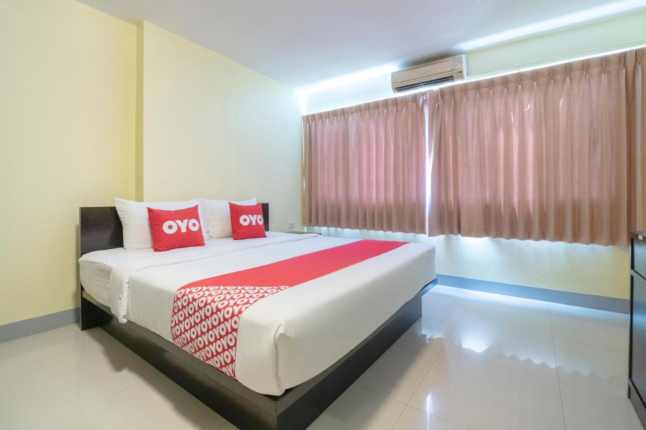 Oyo 829 Royal Thai Residence Pantai Jomtien Bagian luar foto