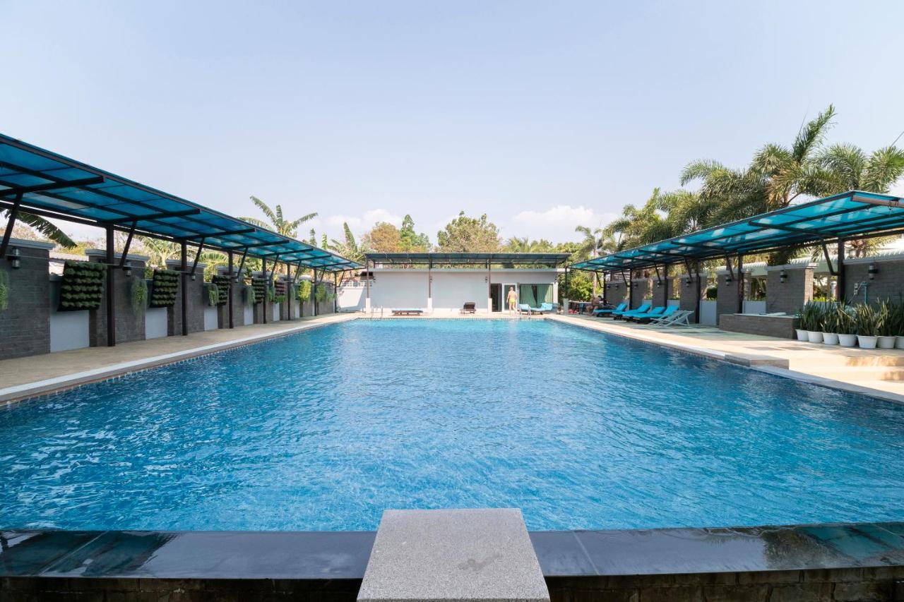 Oyo 829 Royal Thai Residence Pantai Jomtien Bagian luar foto